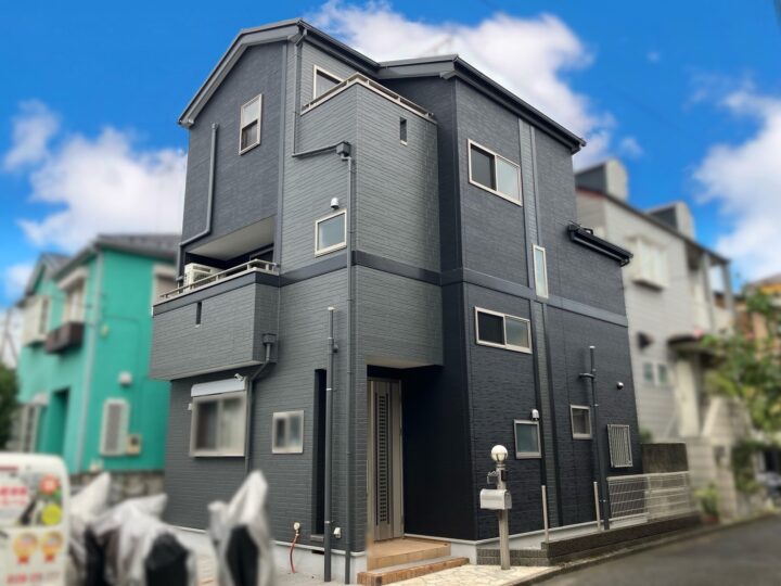 川口市　リフォーム補助金　O様邸　ナチュラルな外観から、重厚感あるダークトーンのお住まいに！