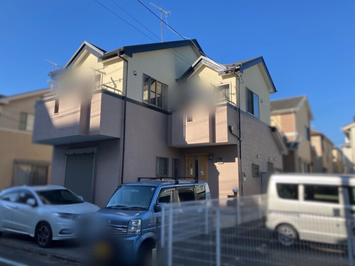 川口市 リフォーム補助金 E様邸 ”一色仕上げだった外観が、ツートンデザインで表情豊かに。落ち着きある色合いが魅力のお住まいに”