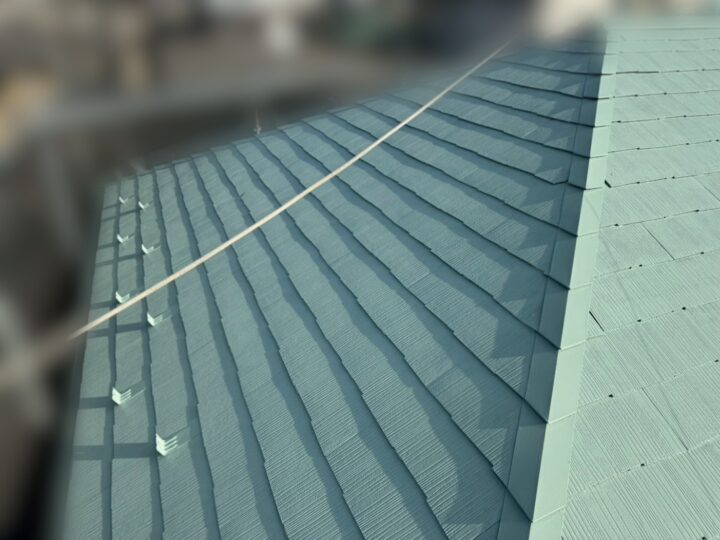 川口市　N様邸　屋根塗装で表情を刷新。発色と美しさが映える、明るく清潔感のある仕上がりに。　