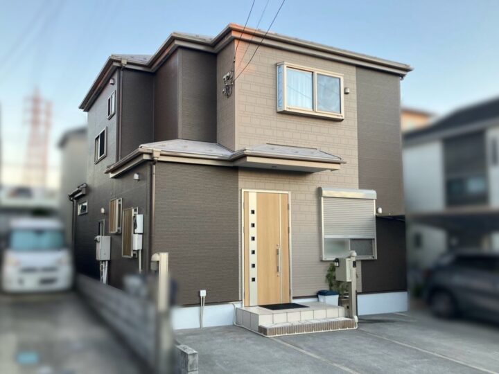 さいたま市　Y様邸　深みのあるカラーを使用し、重厚感と高級感を感じさせるお住まいに！