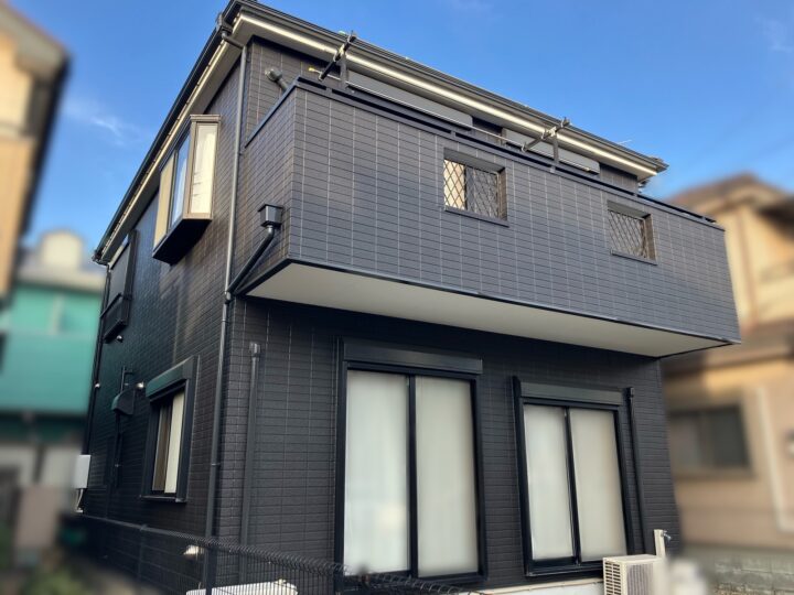 川口市　リフォーム補助金　M様邸　チャコールカラーへ一新し、重厚感と高級感をまとったお住まいに！