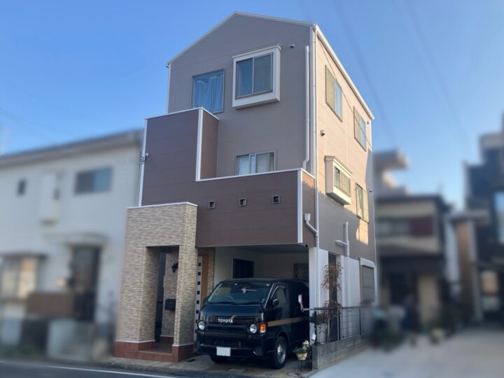 川口市　リフォーム補助金　T様邸　色分け塗装でデザイン性UP！さらにおしゃれなお住まいに！
