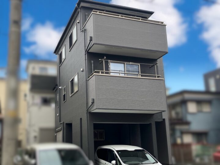 川口市　S様邸　ツートン配色を活かし、シックで立体感のあるお住まいに生まれ変わりました！
